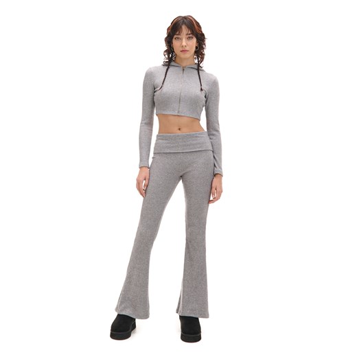 Cropp - Szare dresowe spodnie flare - jasny szary Cropp M Cropp