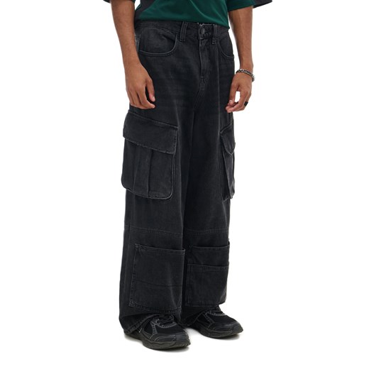 Cropp - Czarne jeansy skater z kieszeniami - czarny Cropp 34/34 Cropp