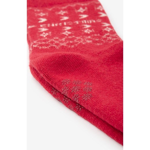 Marilyn Skarpetki z angorą w świątecznej kolorystyce podeszwa ABS D28, Kolor czerwony-wzór, Rozmiar one size, Marilyn ze sklepu Primodo w kategorii Skarpetki damskie - zdjęcie 176583986