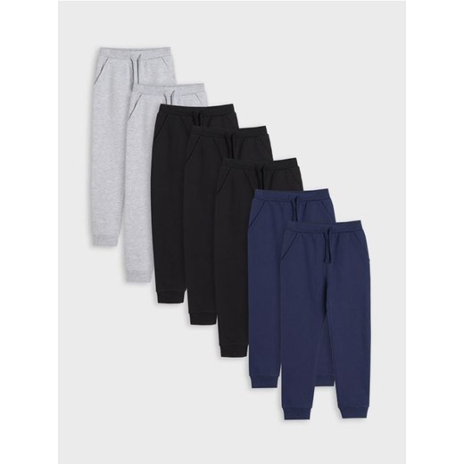 Sinsay - Spodnie dresowe 7 pack - czarny ze sklepu Sinsay w kategorii Spodnie chłopięce - zdjęcie 176594725