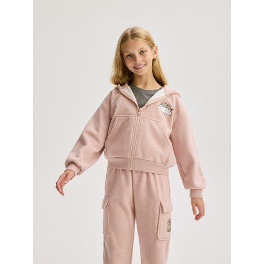 Reserved - Dzianinowa bluza Pusheen - brudny róż ze sklepu Reserved w kategorii Bluzy dziewczęce - zdjęcie 176599475