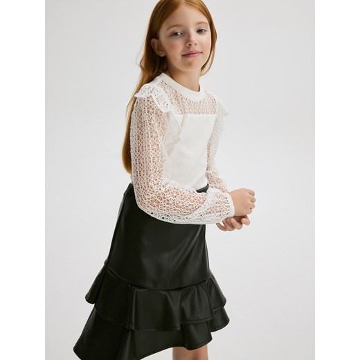 Reserved - Bluzka z ażurowymi rękawami - biały ze sklepu Reserved w kategorii Bluzki dziewczęce - zdjęcie 176600379