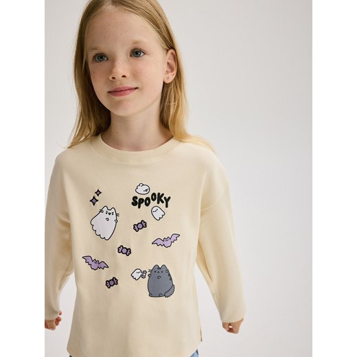 Reserved - Koszulka z aplikacją Pusheen - kremowy ze sklepu Reserved w kategorii Bluzki dziewczęce - zdjęcie 176600489