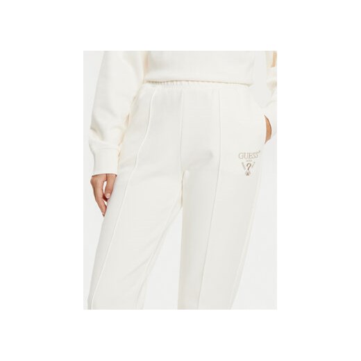 Guess Spodnie dresowe V5RB13 KC3D2 Czarny Regular Fit Guess L MODIVO