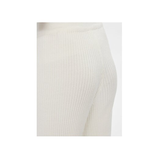 Outhorn Spodnie dresowe OTHAW23TTROF492 Biały Regular Fit Outhorn S MODIVO