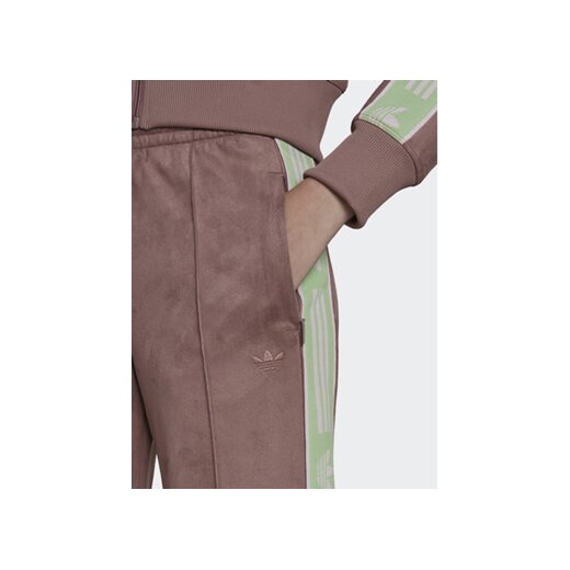 adidas Spodnie dresowe HM1518 Brązowy Regular Fit 30 MODIVO