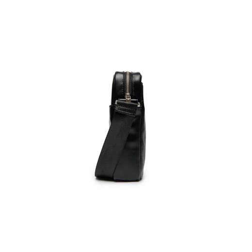 Guess Saszetka HMMECA P4259 Czarny Guess uniwersalny MODIVO
