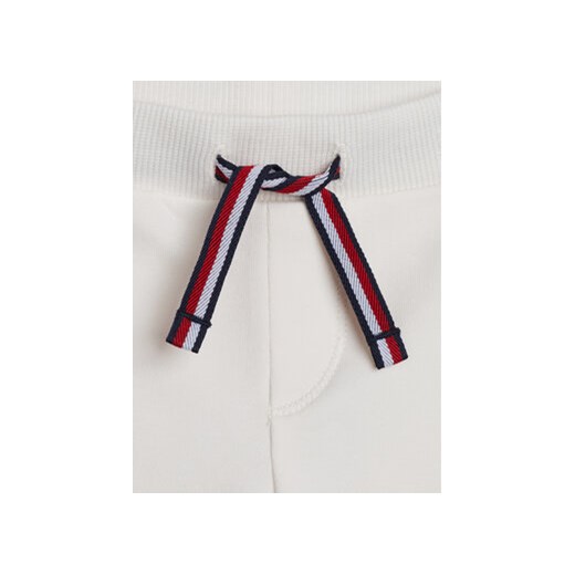 Tommy Hilfiger Dres Essential KN0KN01939 Biały Regular Fit Tommy Hilfiger 74 MODIVO