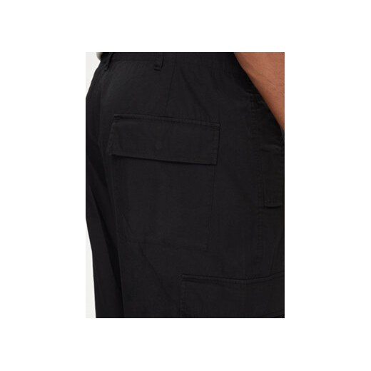 Champion Spodnie materiałowe 220015 Czarny Custom Fit Champion M MODIVO
