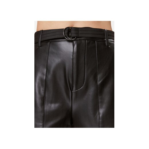 Guess Spodnie z imitacji skóry Gwen W3BB28 K8S30 Czarny Straight Fit Guess S MODIVO