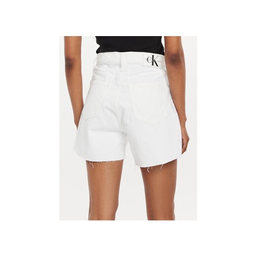 Calvin Klein Jeans Szorty jeansowe J20J222811 Biały Mom Fit 24 MODIVO