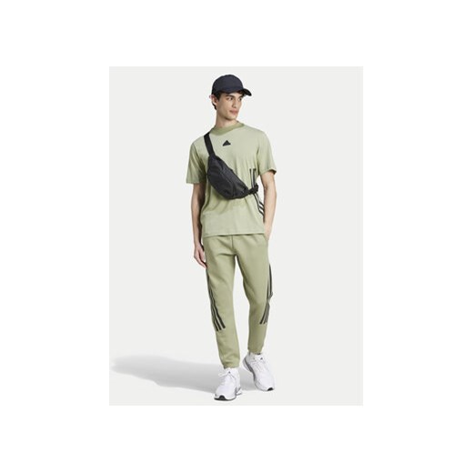 adidas T-Shirt Future Icons 3-Stripes IY7736 Zielony Regular Fit M MODIVO