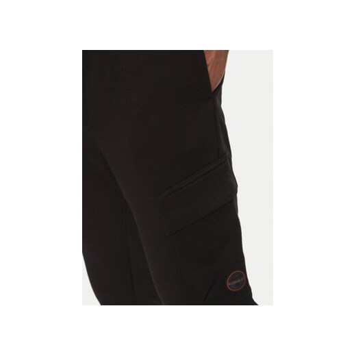 Napapijri Spodnie dresowe M-Badge NP0A4I33 Czarny Regular Fit Napapijri L MODIVO