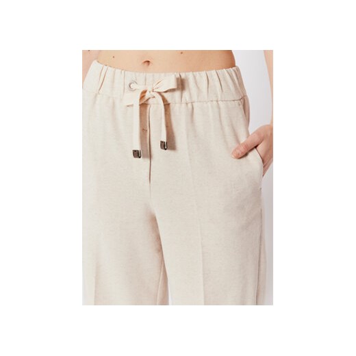 Peserico Szorty materiałowe P04032J0 Beżowy Regular Fit Peserico 44 MODIVO