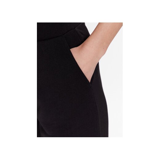 KARL LAGERFELD Spodnie dresowe Future Logo 225W1050 Czarny Regular Fit Karl Lagerfeld M MODIVO