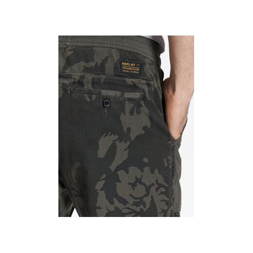 Replay Spodnie materiałowe M9933.000.73908 Khaki Regular Fit Replay 33_32 MODIVO