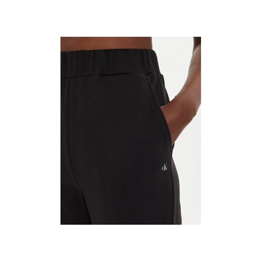 Calvin Klein Jeans Spodnie dresowe J20J224443 Czarny Regular Fit S MODIVO