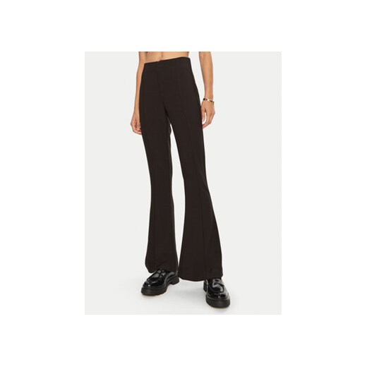 Gina Tricot Spodnie materiałowe Slim Bootcut Trousers 22856 Czarny Bootcut Fit ze sklepu MODIVO w kategorii Spodnie damskie - zdjęcie 177210877