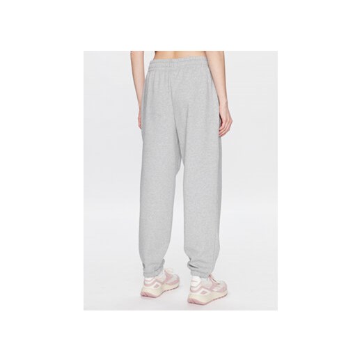 New Balance Spodnie dresowe WP31530 Szary Relaxed Fit New Balance M MODIVO