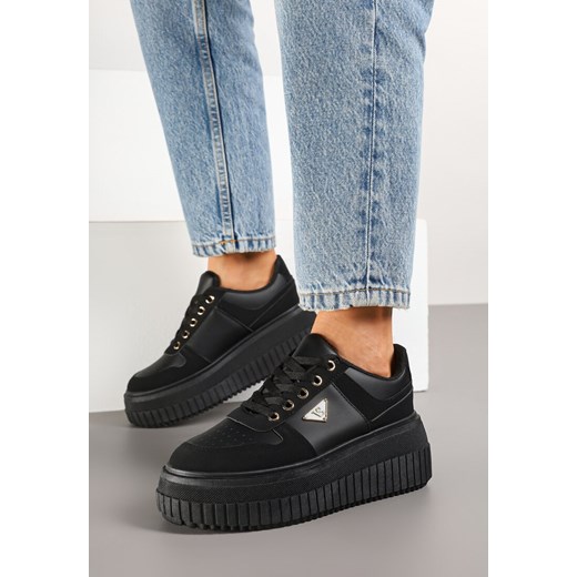 Czarne Sneakersy Vices na Grubej Podeszwie z Tłoczeniem i Aplikacją Trójkąta Woriri ze sklepu born2be.pl w kategorii Buty sportowe damskie - zdjęcie 177572548