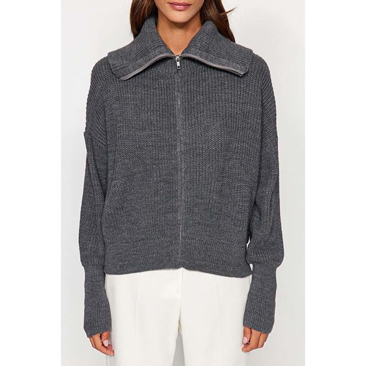 trendyol Kardigan w kolorze szarym ze sklepu Limango Polska w kategorii Swetry damskie - zdjęcie 177639406