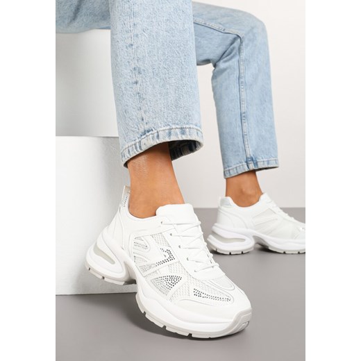 Białe Sneakersy Zdobione Cyrkoniami na Podeszwie z Tłoczeniami Raviora ze sklepu renee.pl w kategorii Buty sportowe damskie - zdjęcie 177654068