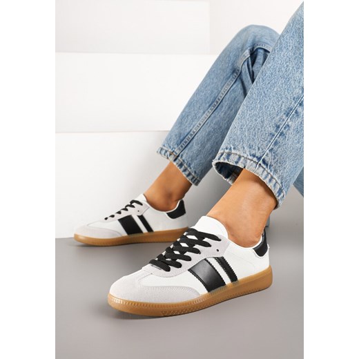 Biało-Czarne Sneakersy Tenisówki z Ozdobnymi Paskami Nelidi ze sklepu born2be.pl w kategorii Buty sportowe damskie - zdjęcie 177656266