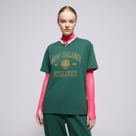 NEW BALANCE T-SHIRT ATHLETICS OVERSIZED CREST T-SHIRT ze sklepu Sizeer w kategorii Bluzki damskie - zdjęcie 177670109