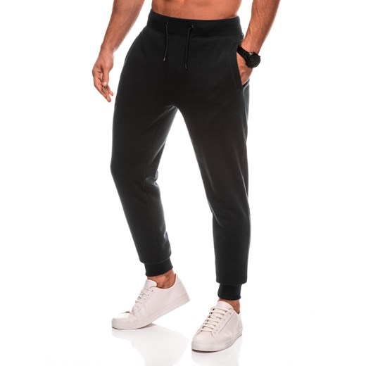 Jednolite męskie spodnie joggery dresowe BASIC – czarne V6 EM-PABS-0108 ze sklepu Edoti w kategorii Spodnie męskie - zdjęcie 177673709