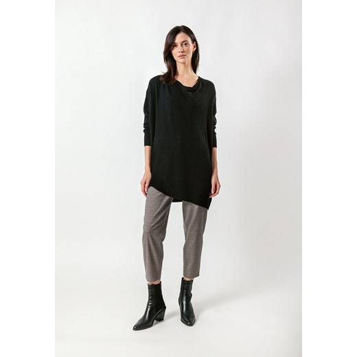 Czarna tunika oversize ze sklepu Molton w kategorii Swetry damskie - zdjęcie 177674515