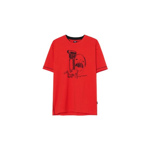 Cropp - Czerwony T-shirt z rysunkowym nadrukiem - czerwony ze sklepu Cropp w kategorii T-shirty męskie - zdjęcie 177701005