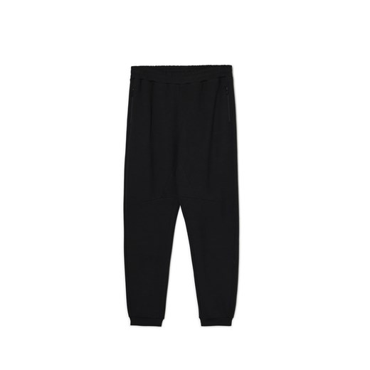 Cropp - Czarne dresowe joggery z kieszeniami na zamek - czarny ze sklepu Cropp w kategorii Spodnie męskie - zdjęcie 177701598