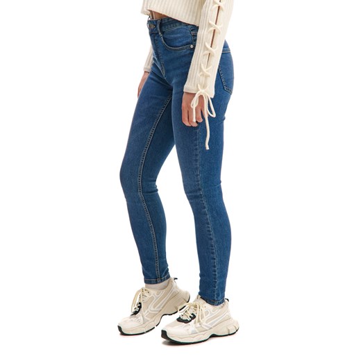Cropp - Niebieskie jeansy skinny regular acid wash - niebieski ze sklepu Cropp w kategorii Jeansy damskie - zdjęcie 177701908