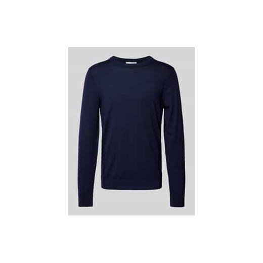 Sweter z dzianiny z prążkowanymi wykończeniami model ‘TRAY’ ze sklepu Peek&Cloppenburg  w kategorii Swetry męskie - zdjęcie 177813589