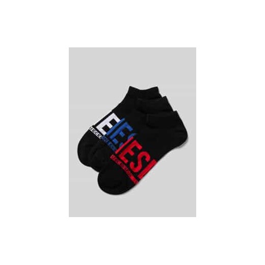 Skarpety z nadrukiem z logo w zestawie 3 szt. ze sklepu Peek&Cloppenburg  w kategorii Skarpetki męskie - zdjęcie 177828659