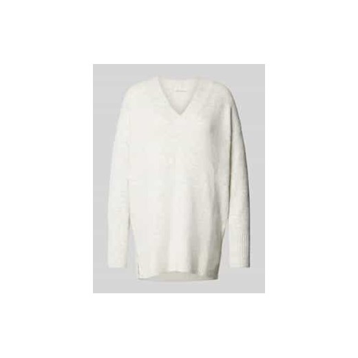 Sweter z dzianiny o luźnym kroju z bawełny z dekoltem w serek ze sklepu Peek&Cloppenburg  w kategorii Swetry damskie - zdjęcie 177836615