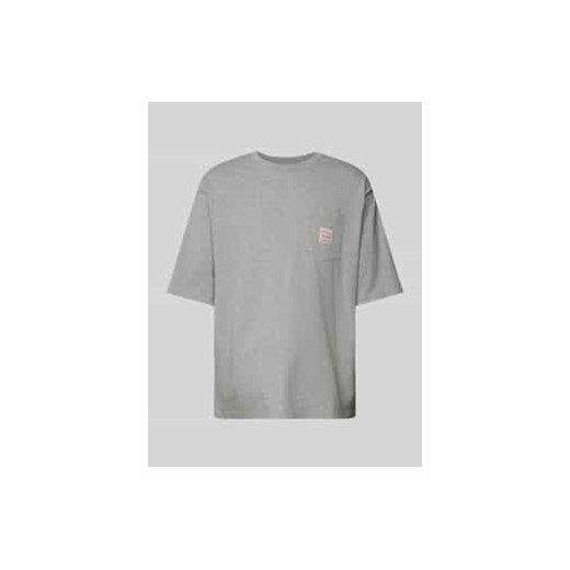 T-shirt z kieszenią na piersi ze sklepu Peek&Cloppenburg  w kategorii T-shirty męskie - zdjęcie 177839005