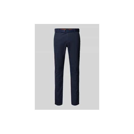Spodnie o kroju slim fit z paskiem ze sklepu Peek&Cloppenburg  w kategorii Spodnie męskie - zdjęcie 177839778