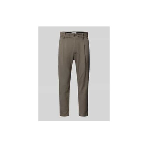 Spodnie z zakładkami w pasie o skróconym kroju tapered fit model ‘CHASY’ ze sklepu Peek&Cloppenburg  w kategorii Spodnie męskie - zdjęcie 177841428
