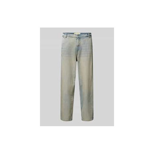 Jeansy o kroju baggy fit z naszywką z logo ze sklepu Peek&Cloppenburg  w kategorii Jeansy męskie - zdjęcie 177853489