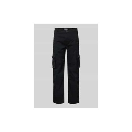 Spodnie cargo z paskami Essentials ze sklepu Peek&Cloppenburg  w kategorii Spodnie męskie - zdjęcie 177860119