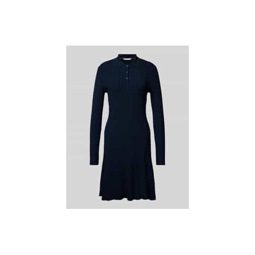 Sukienka polo z fakturowanym wzorem model ‘RAYON CABLE’ ze sklepu Peek&Cloppenburg  w kategorii Sukienki - zdjęcie 177862048