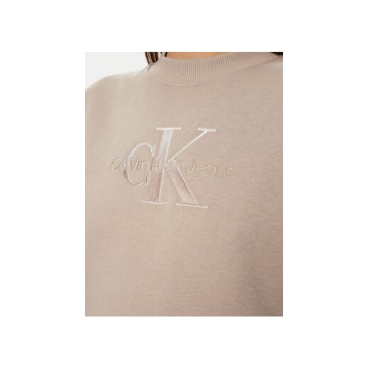 Sukienka Calvin Klein na spacer