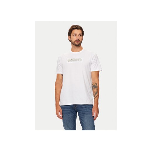 Guess T-Shirt M4BI61 K9RM1 Biały Slim Fit ze sklepu MODIVO w kategorii T-shirty męskie - zdjęcie 177870499