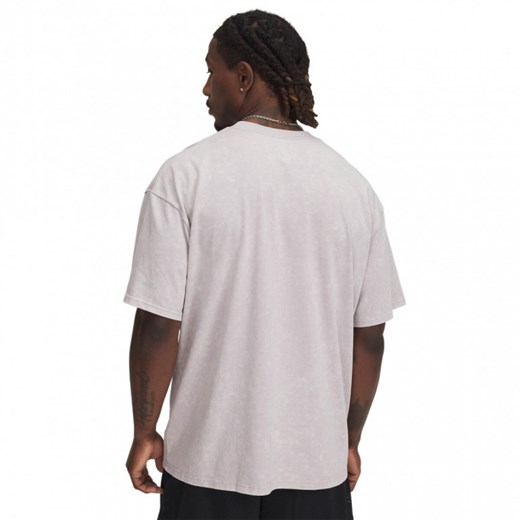 Męski t-shirt z nadrukiem Under Armour UA M Hw Os Logo Wash Ss -  beżowy ze sklepu Sportstylestory.com w kategorii T-shirty męskie - zdjęcie 177895775