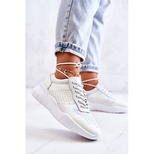 Sneakersy Buty Sportowe Klasyczne Damskie Białe Carly ze sklepu ZAZOO w kategorii Buty sportowe damskie - zdjęcie 177938739
