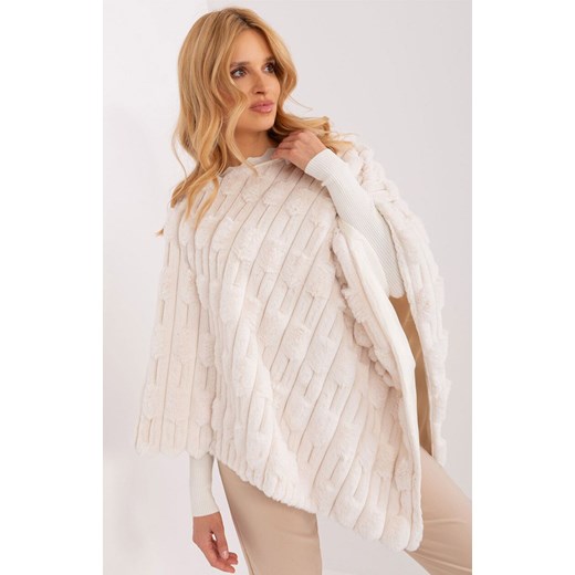Poncho z eko futra ecru AT-PN-2347.88, Kolor ecru, Rozmiar uniwersalny, WOOL FASHION ITALIA ze sklepu Primodo w kategorii Poncza - zdjęcie 178011229