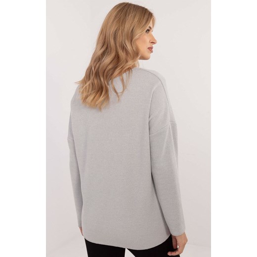 Jasnoszary sweter oversize DHJ-BZ-19238.26, Kolor jasnoszary, Rozmiar uniwersalny, ITALY MODA ze sklepu Primodo w kategorii Swetry damskie - zdjęcie 178011257
