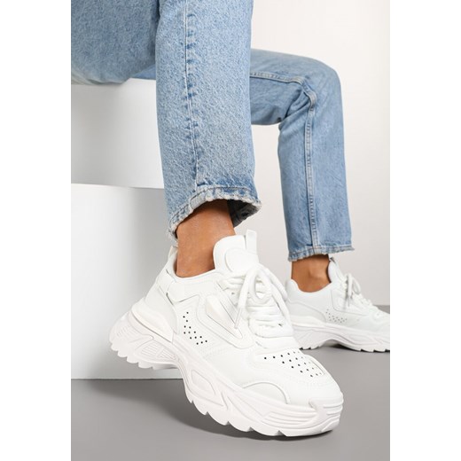 Białe Sneakersy na Grubej Podeszwie z Tłoczeniami Lilasea ze sklepu born2be.pl w kategorii Buty sportowe damskie - zdjęcie 178050997