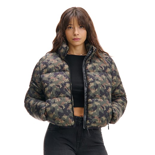 Cropp - Krótka kurtka puffer moro - wielobarwny ze sklepu Cropp w kategorii Kurtki damskie - zdjęcie 178067856